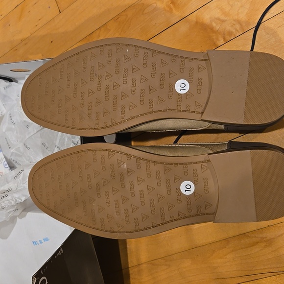 Men’s Guess Taupe Oxford Shoe | Size 10 | New in Box - Picture 6 of 6